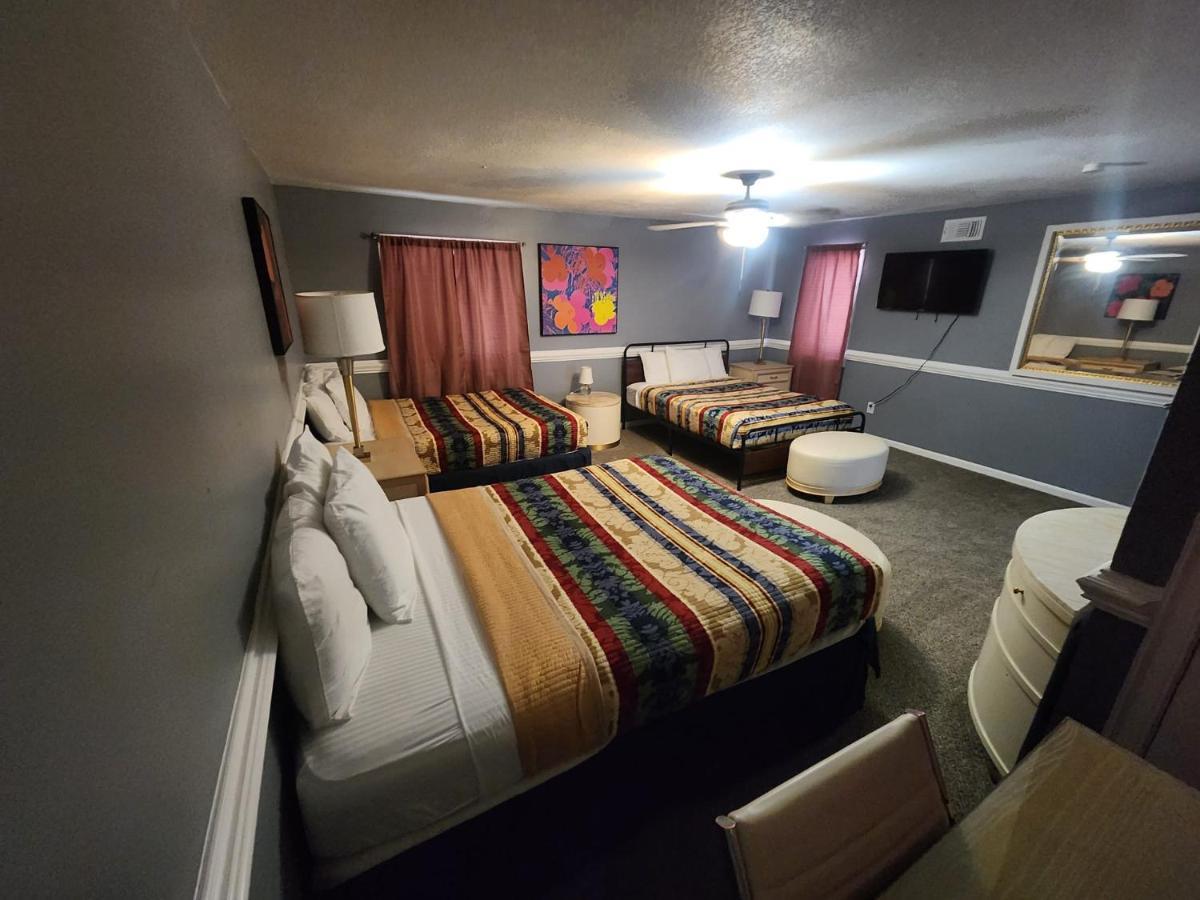 Super Large East Memphis 23 Beds Villa ภายนอก รูปภาพ