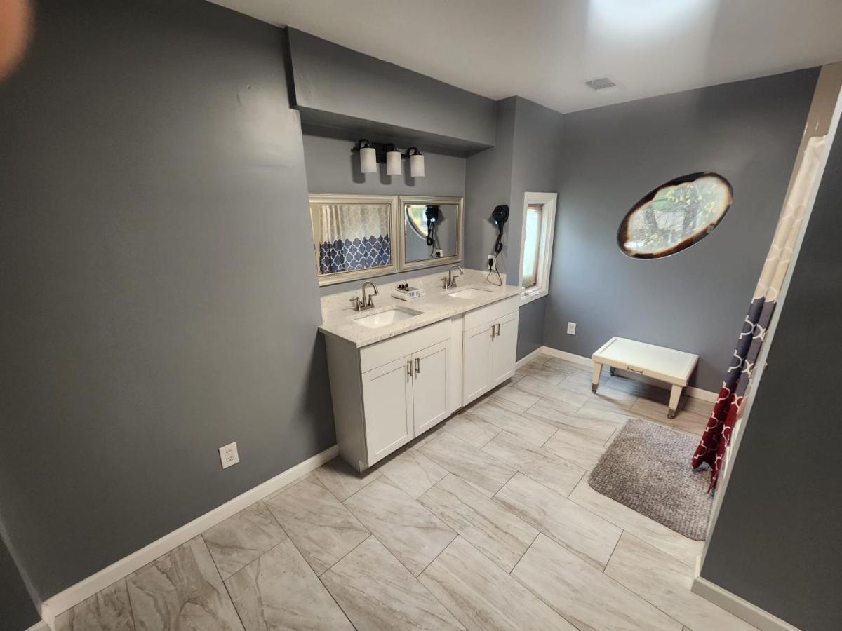 Super Large East Memphis 23 Beds Villa ภายนอก รูปภาพ